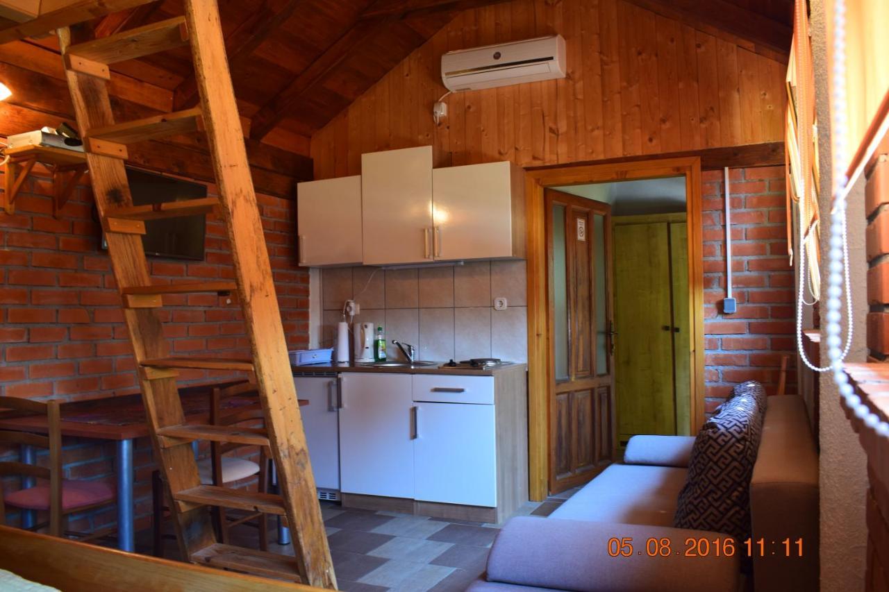 Apartment Kristic 2 Grabovac  Extérieur photo